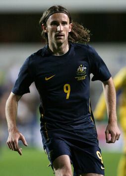 Joshua Kennedy stürmt für Australien zur WM 2010 (PA)