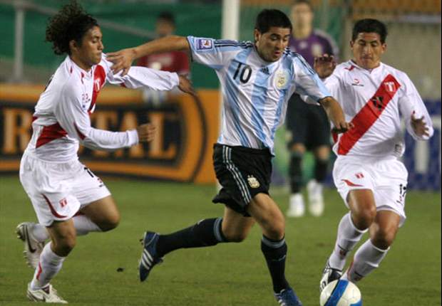 Boca Juniors' Juan Roman Riquelme: I would love to play alongside Lionel Messi with Argentina