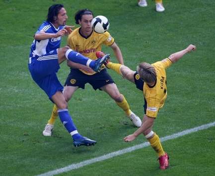 Bundesliga: Borussia Dortmund BVB - Schalke 04, Neven Subotic - Kevin Kuranyi (firo)