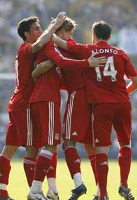 EPL: Fernando Torres, Everton - Liverpool (PA)