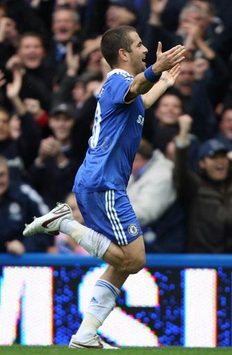 EPL: Joe Cole, Chelsea v Aston Villa (PA)