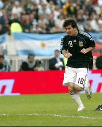 Juan Castillo, Lionel Messi and Eguren all in the mix during last night's South American derby, which Argentina edged 2-1.
