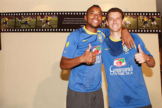 Report: Hughes At Odds With Manchester City Rogues Robinho & Elano
