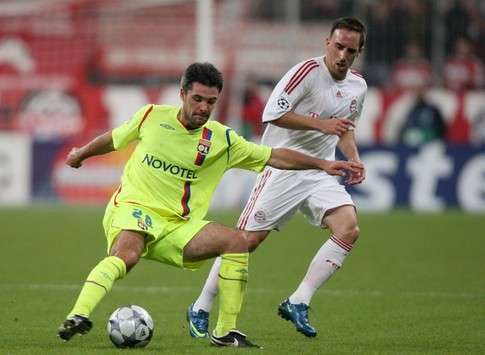 Champions League : Jeremy Toulalan (Lyon) vs Franck Ribery (Bayern)
