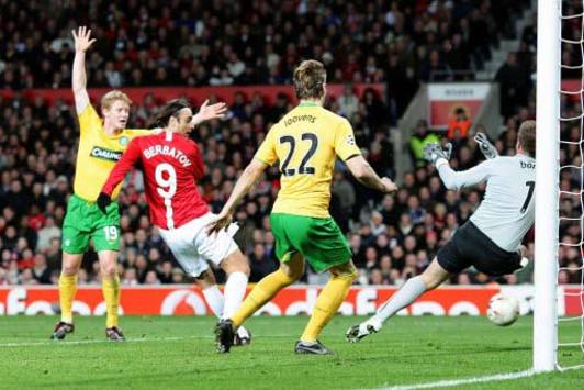 CL: Dimitar Berbatov, Manchester United v Celtic (PA)