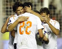 Valencia hotshot Fernando Morientes is mobbed by his teammates after scoring the opening goal in the 1-1 draw with FC Copenhagen in the UEFA Cup (Marca)