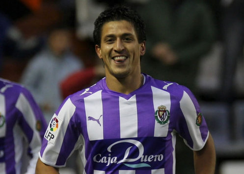 Goal hero Fabián Canobbio of Valladolid, who put massive pressure on Real Madrid coach Bernt Schuster (Marca)