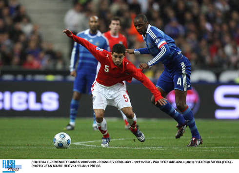 Walter Gargano (Uruguay) vs Patrick Vieira (France)