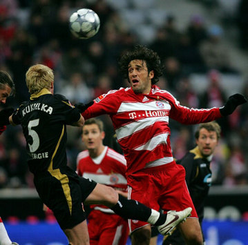 Bundesliga: Bayern Munich - Energie Cottbis, Luca Toni, Kukielka (firo)