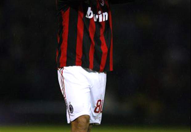 AC Milan Coach: Ronaldinho Is Working Hard