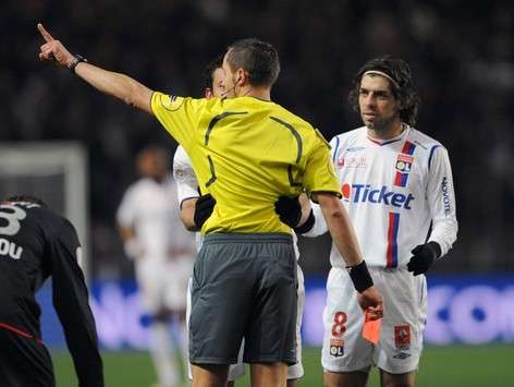 Juninho finds himself in trouble in Ligue 1
