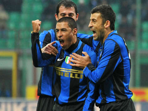 İtalya: Ivan Cordoba & takım arkadaşlarının gol sevinci (Inter) (Grazia Neri)