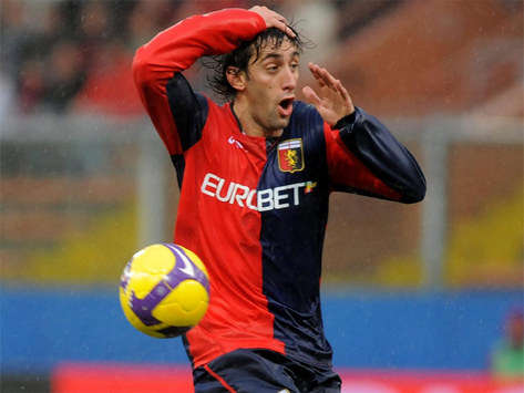 Diego Milito - Genoa-Bologna - Serie A (Grazia Neri)