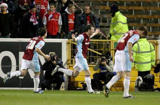 CC: Kevin McDonald, Burnley - Arsenal (PA)