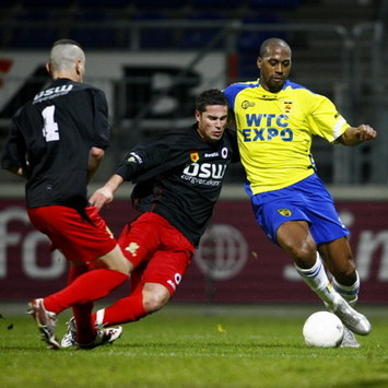 Jeffrey Altheer vs Mark de Vries, Excelsior - sc Cambuur (Foto PROSHOTS)