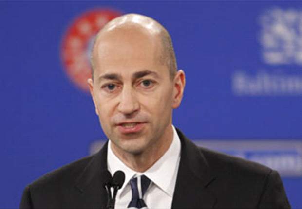 Chief executive Ivan Gazidis urges Arsenal fans to back Wenger after reporting £49.5m profits