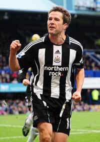 EPL: Michael Owen, Portsmouth v Newcastle United (PA)