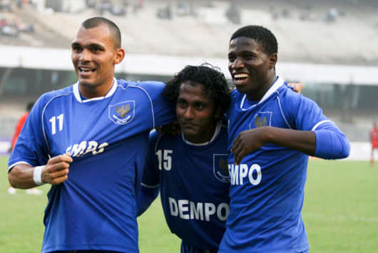 Federation Cup: Beto Clifford and Ranti Martins of Dempo in Semi Final match against Churchill Brothers(Mango Peel)