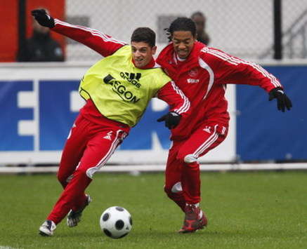 Bruno Silva vs. Urby Emanuelson, training Ajax (foto ANP)