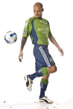 Freddie Ljungberg -(courtesy Seattle Sounders)