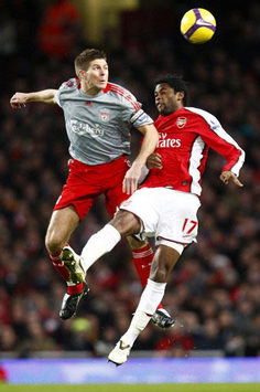 EPL: Alexandre Song - Steven Gerrard, Arsenal - Liverpool (PA)