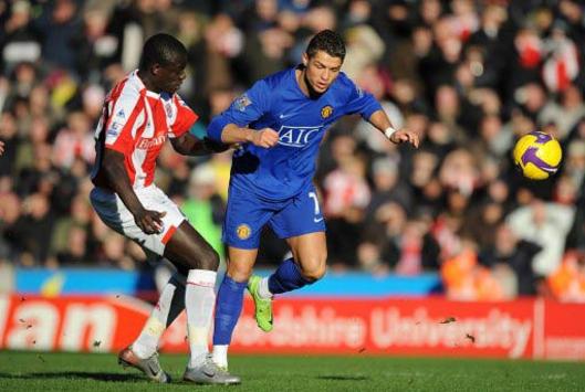 EPL: Amdy Faye - Cristiano Ronaldo, Stoke City v Manchester United (PA)