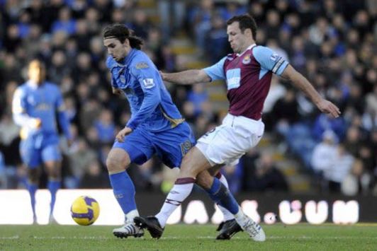 EPL: Lucas Neill - Niko Kranjcar, Portsmouth - West Ham United (PA)