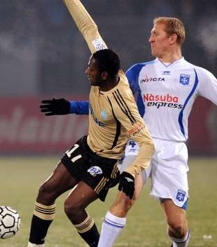 Ligue 1 : Mamadou Samassa (Olympique de Marseille) vs Sebastien Grichting (AJ Auxerre)