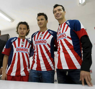 Francisco Mendoza, Aarón Galindo y Jared Borgetti fueron presentados como refuerzos de Chivas (Mexsport)