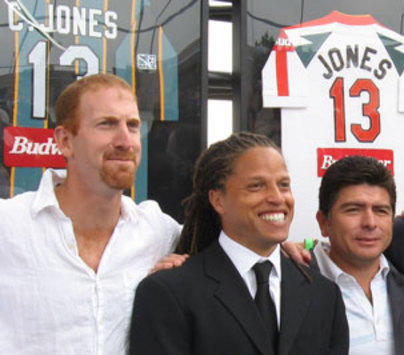 Mauricio Cienfuegos, Cobi Jones, Dan Calichman (Andrea Canales)