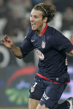 İspanya: Diego Forlan (Atletico Madrid) (Marca)