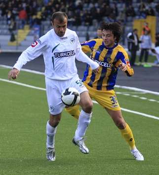 Turkcell Süper Lig: Özgür Bayer (Ankaragücü) - Veysel Cihan (Konyaspor) (konyaspor.org.tr)