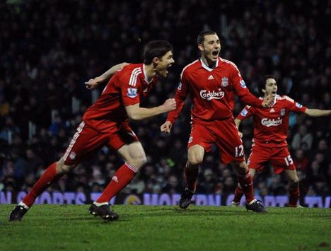 EPL: Fabio Aurelio, Portsmouth - Liverpool (PA)