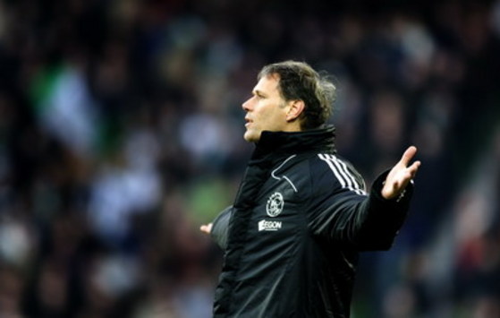 Marco van Basten, coach of Ajax (foto ANP)