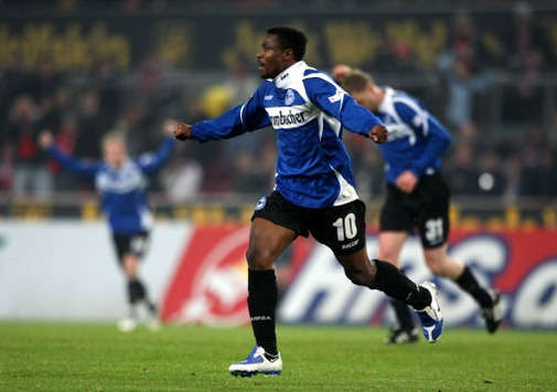 Bundesliga: 1. FC Cologne - Arminia Bielefeld, Katongo (firo)