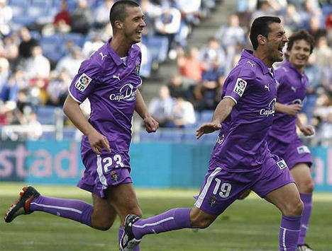 Jonathan Sesma celebra su gol en el Recreativo-Valladolid (MARCA)