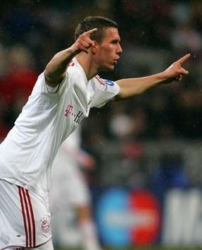 Poldi traf für München gegen Sporting im Doppelpack (firo)