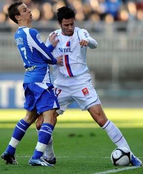 Ligue 1 : Fabio Grosso (Lyon) vs Benoit Pedretti (Auxerre)