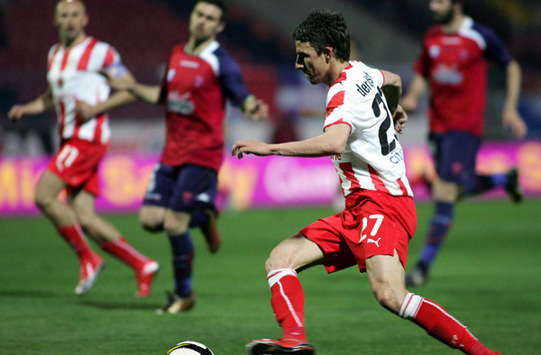 Greek Super League: Panionios - Olympiakos / Matt Derbyshire (INTIME)