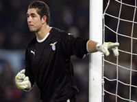 Lazio goalkeeper Juan Pablo Carrizo gives commands from the back