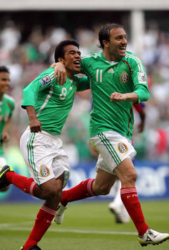 Pavel Pardo - Matias Vuoso - Mexico (Mexsport)