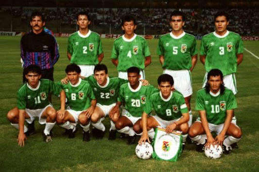La selección de Bolivia que disputó las Eliminatorias en 1993, con jugadores como Peña, Rimba, Sandy, Castillo, Melgar y el 'Diablo' Etcheverry (PA)