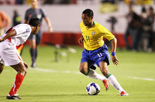 Robinho - Brazil x Peru