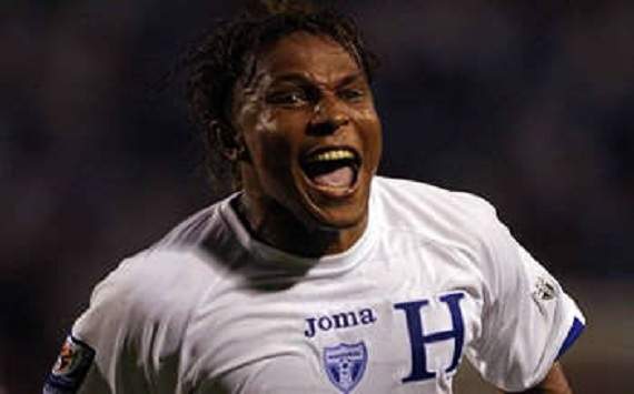 Carlos Pavon- Honduras vs Mexico (Mexsport)