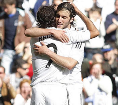 Raul, Higuain, Real Madrid-Valladolid (MARCA)