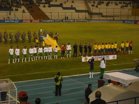 Colombia Hold Off Peru