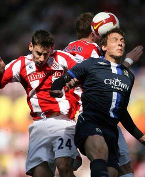 EPL: Rory Delap - Stephen Warnock, Stoke City - Blackburn Rovers (PA)