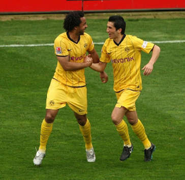 Almanya: Patrick Owomoyela & Nuri Sahin (Borussia Dortmund) (firo)