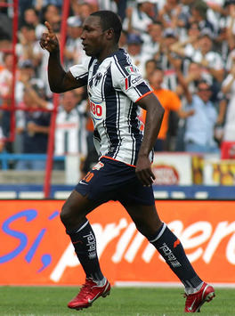 Walter Ayovi- Monterrey vs San Luis (Mexsport)