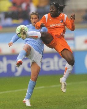 WPS: Carli Lloyd (Chicago Red Stars), Anita Asante (Sky Blue), April 2009 (IS)